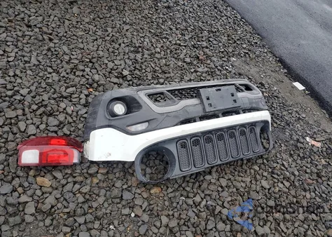 2019 Honda Ridgeline Rtl z USA, uszkodzony, nr VIN 5FPYK3F72KB011225